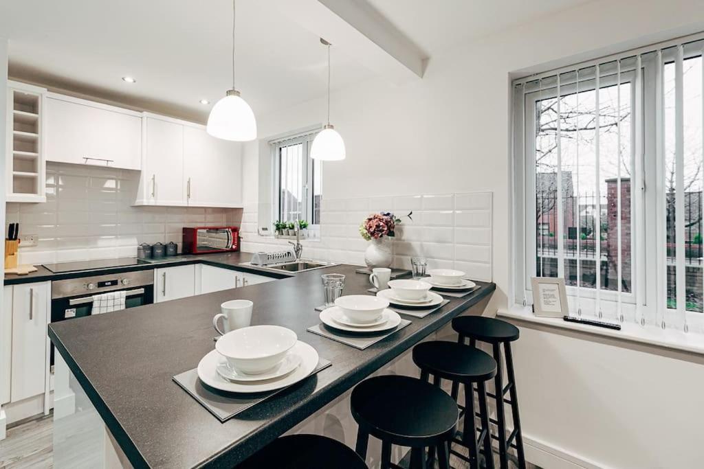 Park & Relax In 1Bd Central Liverpool Home Eksteriør billede